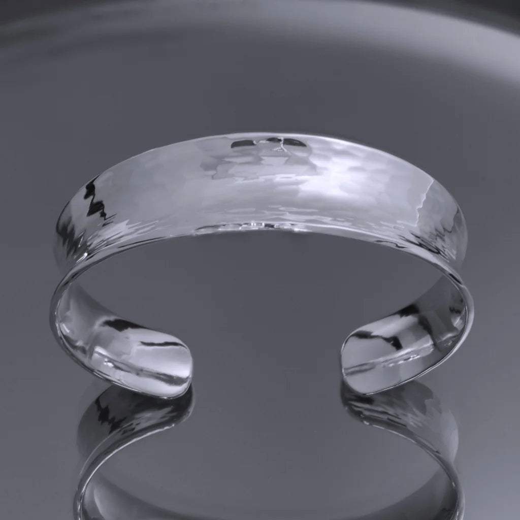 Fjäll Armband 1 i handgjort Sterling silver med kraftig design