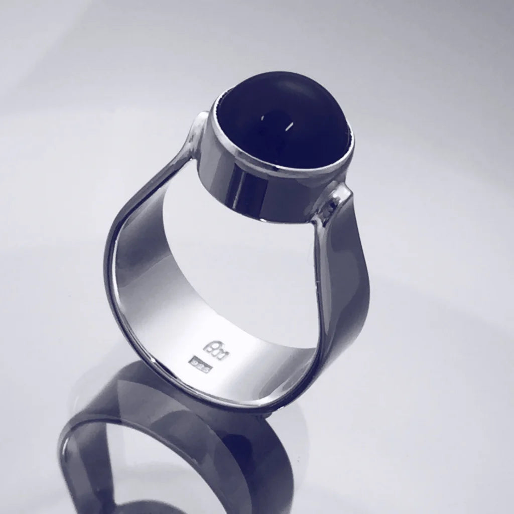 Dot Ring Onyx - Handgjord - Sweden - Sterling Silver 925