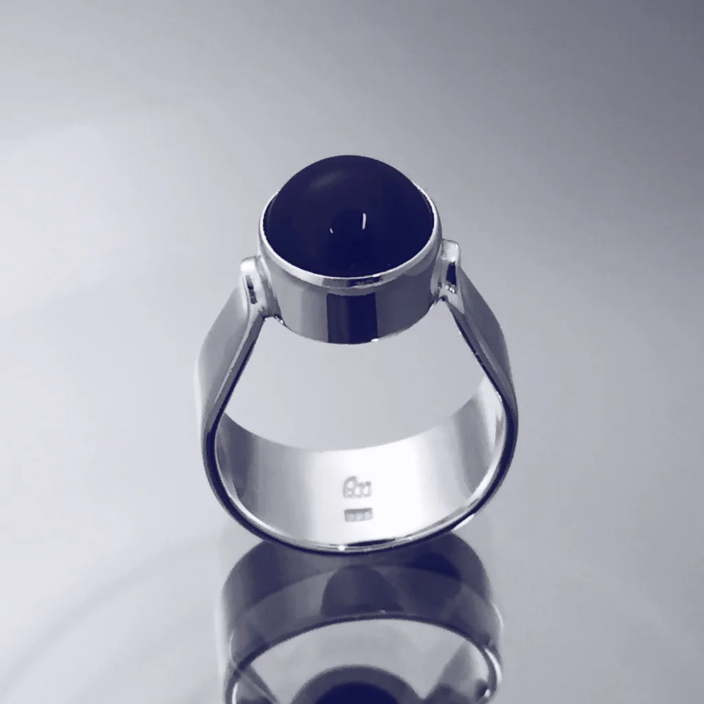 Dot Ring Onyx - Handgjord - Sweden - Sterling Silver 925